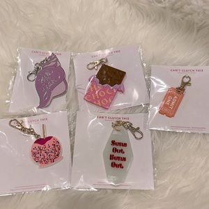 Can’t Clutch This (website now closed) bag flair/keychains